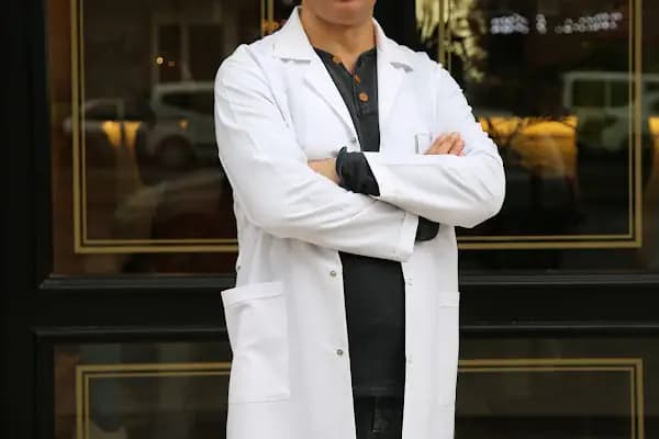Op. Dr. Hakan Aydoğan, Plastik Rekonstrüktif Ve Estetik Cerrahi - Estetik Cerrah - İzmir Bayraklı