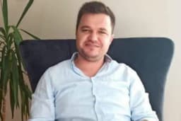 Psikolojik Danışman Sefa Kısacıkoğlu