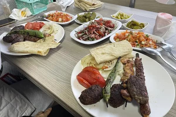 Medeni kasap kokoreç - Et Lokantası - İzmir Aliağa