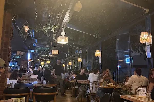 Punt Ancient Pub - Kokteyl bar - İzmir Bornova