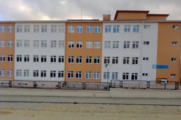 Büyükşehir Belediyesi Vali Enver Salihoğlu Ortaokulu - Okul - Tekirdağ Süleymanpaşa