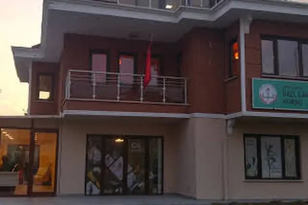 Trio Sanat Akademi &amp; Müzik kursu &amp; Keman Kursu &amp; Şan Kursu &amp; Bateri Kursu - Müzik Okulu - Bursa Osmangazi