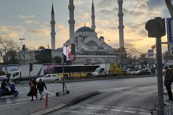 Sırbistan İstanbul Başkonsolosluğu - Yabancı Ülke Konsolosluğu - İstanbul Beşiktaş