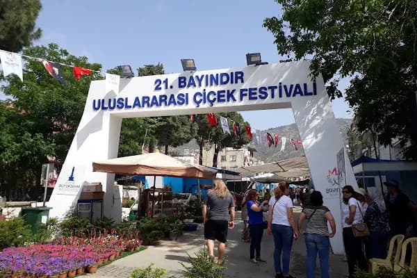 Bayındır Stadyumu - Stadyum - İzmir Balçova