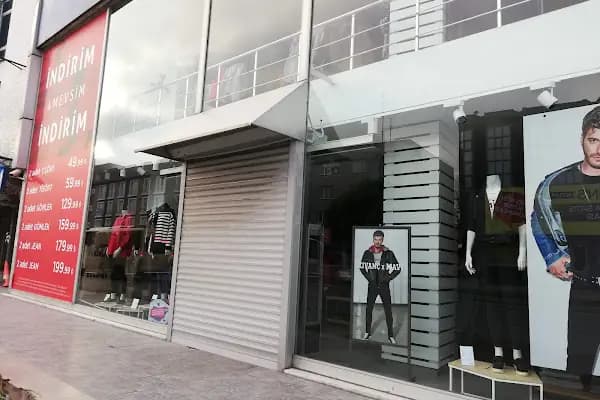 Mavi - Firuzköy Cad. - Giyim mağazası - İstanbul Sancaktepe