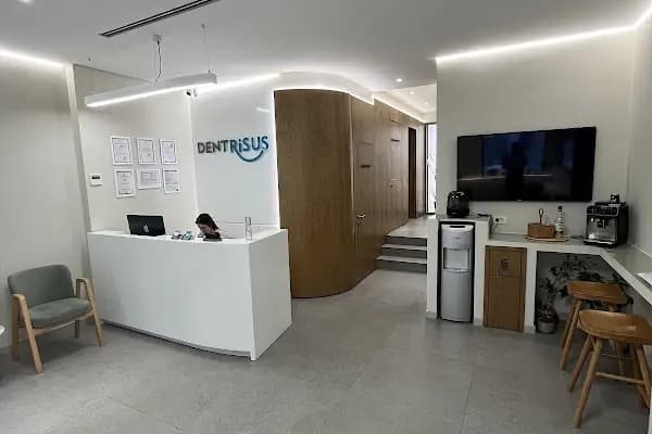 Dent Risus Diş Polikliniği - Diş Kliniği - İzmir Narlıdere