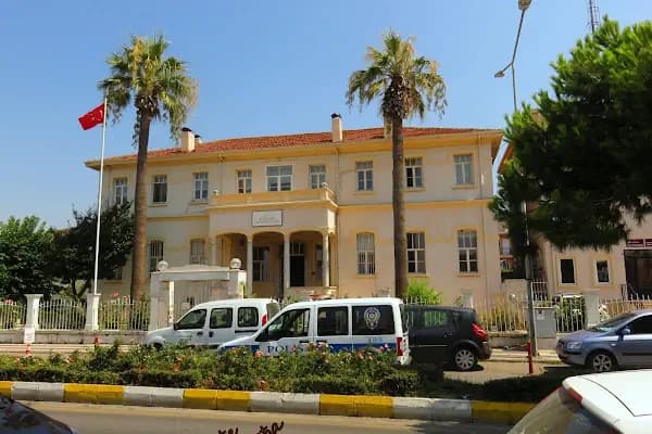 Kuşadası İlçe Göç İdaresi Müdürlüğü - Göçmenlik ve Yurttaşlığa Kabul Hizmetleri - Aydın Efeler