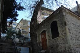 AYA PARESKEVİ (YANIK KİLİSE)