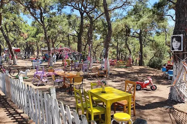 Aşıklar Nostalji Cafe - Kahvaltı restoranı - İstanbul Adalar