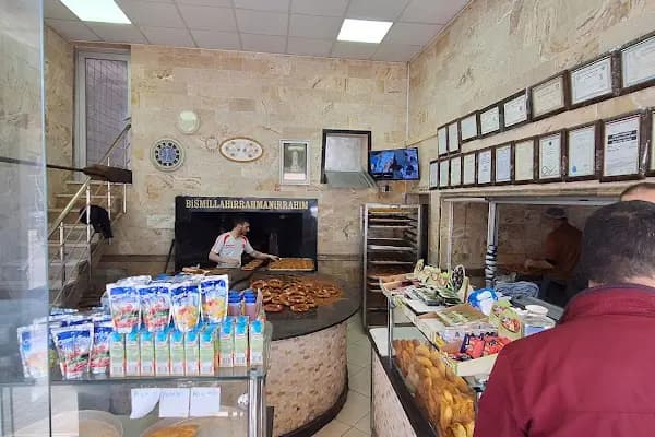KARABAŞ UNLU MAMULLER &amp; EKMEK FIRINI - Fırın - Sakarya Adapazarı