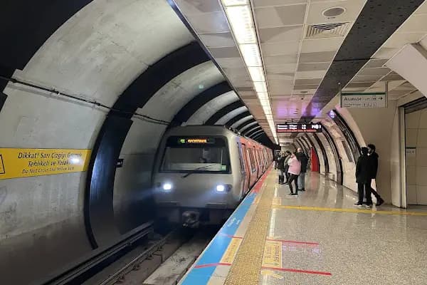 Vezneciler - Metro İstasyonu - Antalya Gazipaşa