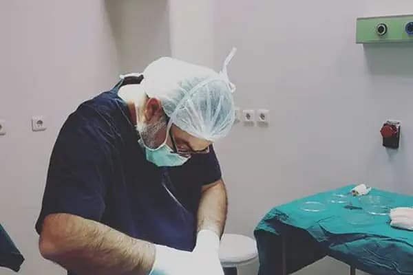 Op. Dr. Deniz Kök - Estetik ve Plastik Cerrahi - Saç Transplantasyonu Kliniği - Ankara Altındağ