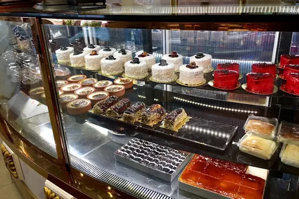 Nejla Hanımın Meşhur Laz Böreği - Tatlıcı - Trabzon Akçaabat