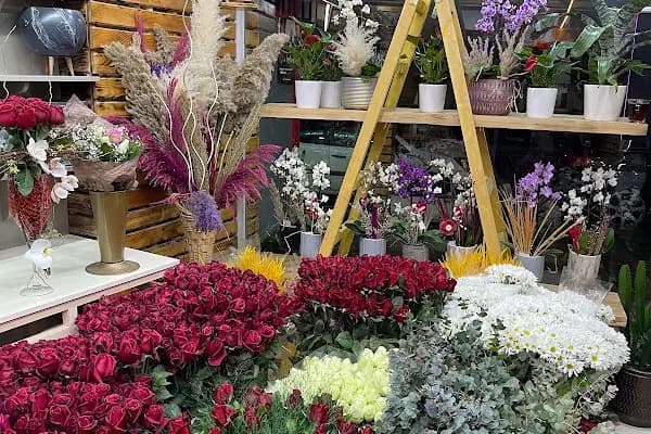 BORNOVA PAPATYA ÇİÇEKÇİLİK - Çiçekçi - İzmir Bornova