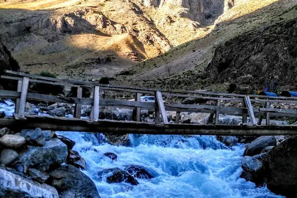 Bahçesaray Hükümet Konağı - Belediye Binası - Van Bahçesaray