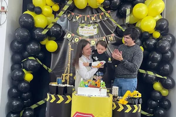 Mini-yo Oyun Evi ve Cafe - Çocuk Oyun Salonu - Bursa İnegöl