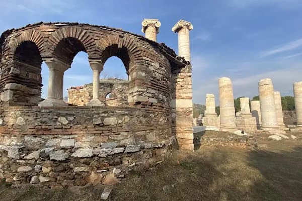 Sart Kilisesi - Tarihi Yer - Manisa Salihli