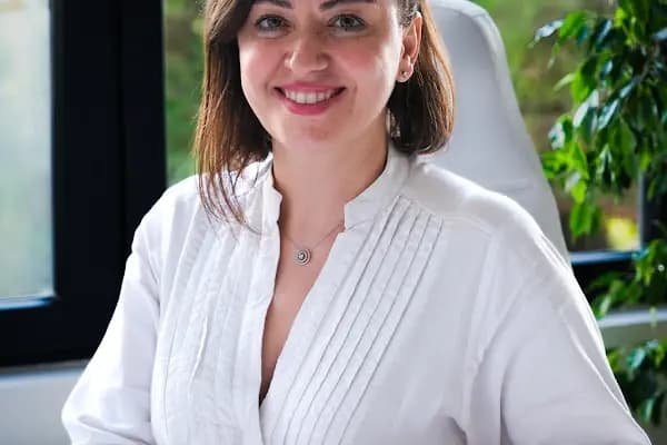 Etiler Estetik Dermatoloji - Dermatolog Dr. Sevgi Şükran Ekmen Çavuş - Dermatolog - İstanbul Ataşehir