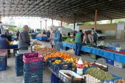 Yeşilbayır Kapalı Semt Pazarı