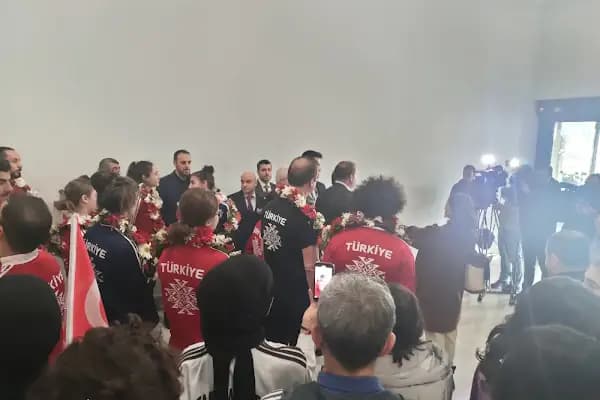 Vıp Terminal-Mülki İdare-Emniyet - Otobüs Terminali - İstanbul Avcılar