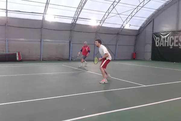 Bahçeşehir Tenis Kulübü - Tenis Kortu - İstanbul Başakşehir
