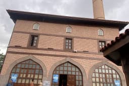 Zincirli Cami