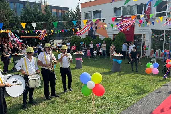 Küçük Şeyler Anaokulu - Anaokulu - Bursa İnegöl