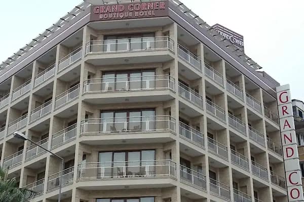 Grand Corner Boutique Hotel - Otel - İzmir Balçova
