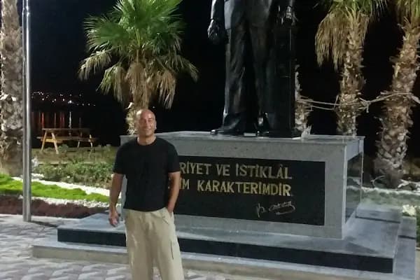 Aliaga Belediyesi Yeni Şakran Ek Hizmet Binasi - Belediye İdaresi Ofisi - İzmir Bayraklı
