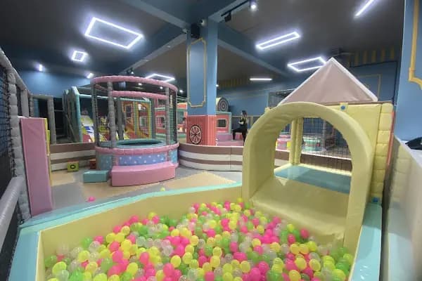 Soft Town Oyun Ve Kahve - Çocuklar İçin Eğlence Merkezi - Bursa İnegöl