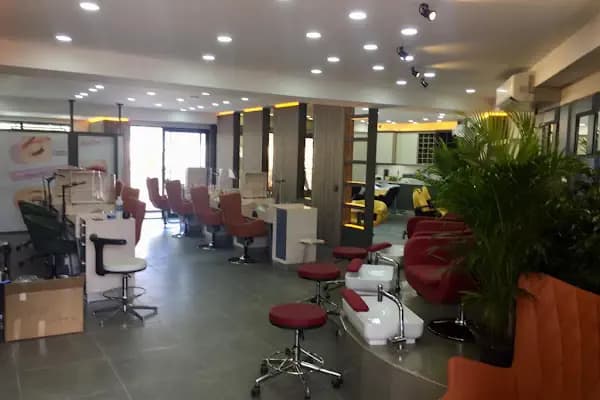 POINT . Coiffeur • Nail Art • Beauty - Güzellik Salonu - Muğla Bodrum