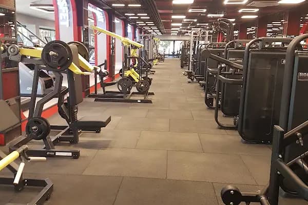 Ultra Max Gym Spor Kompleksi - Spor kompleksi - Antalya Aksu