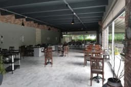 Esme Restaurant