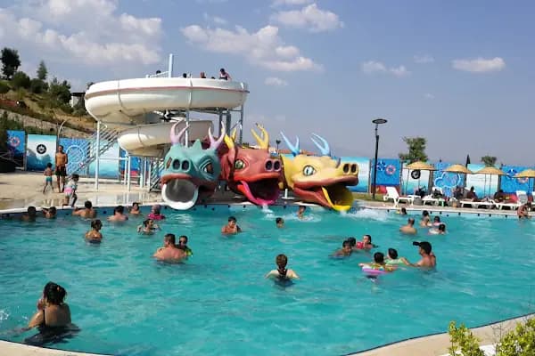 Aqua Yaşam Uzundere Yüzme Havuzu - Halka Açık Yüzme Havuzu - İzmir Karabağlar