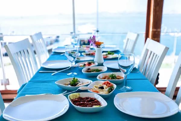Palya Teras Balık Rest (Canlı Müzik) Cuma ve Cumartesi - Canlı Müzik Olan Bar - İstanbul Fatih