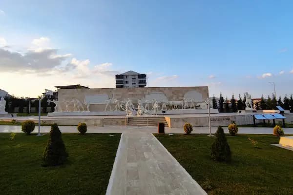Türk Tarih Müzesi ve Parkı - Heykel Müzesi - Ankara Gölbaşı