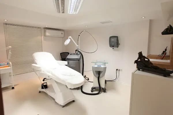 Özel Formmed Polikliniği Ataşehir Lazer Epilasyon Güzellik Uygulamaları Estetik - Lazer Epilasyon Hizmeti - İstanbul Kadıköy