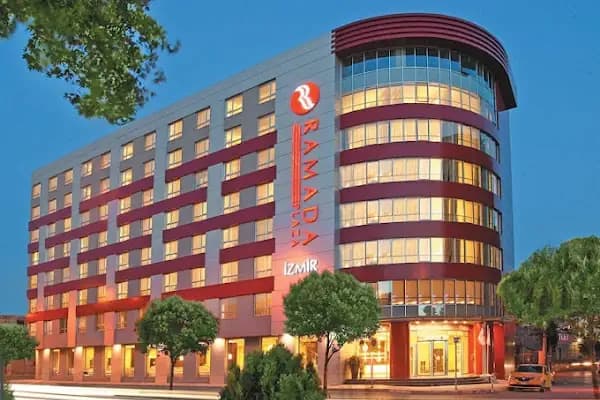 Ramada Plaza by Wyndham Izmir - Otel - İzmir Bayındır