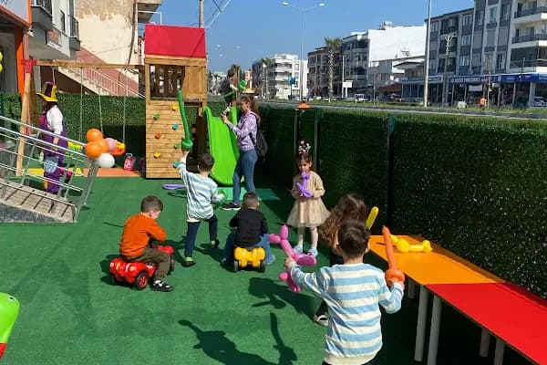 ALİAĞA MİNİK KALPLER ANAOKULU - Anaokulu - İzmir Buca