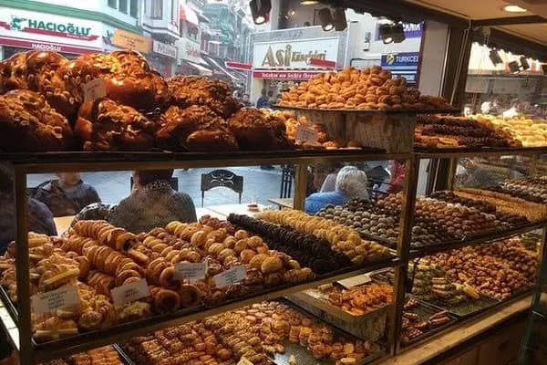 Teleferik Unlu Mamülleri - Fırın - İzmir Balçova
