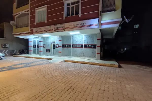 Diş Hekimi Büşra Dursun - Diş Kliniği - Konya Akşehir