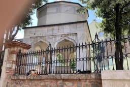 Devlet Hatun Türbesi