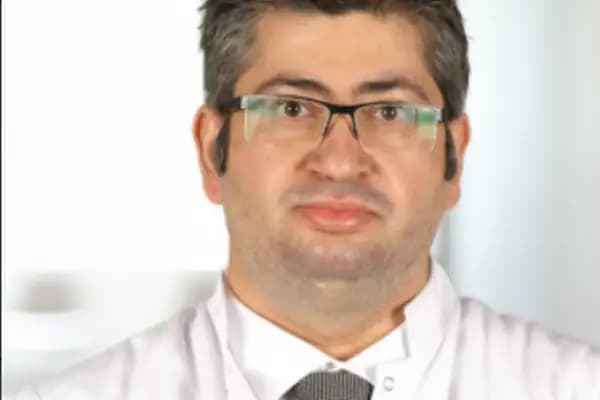 Dr. Öğr. Üyesi Cem Emrah Kalafat - Göğüs Hastalıkları Uzmanı - İstanbul Kâğıthane