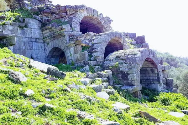 Aigai (Aiolis) Antik Kenti - Tarihi Yer - İzmir Bornova