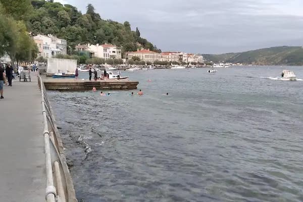 Sarıyer Altınkum Bayanlar Plajı - Kumsal - İstanbul Başakşehir