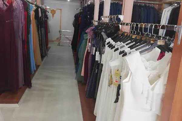HAYAL MODA ANAMUR GELİNLİK .Abiye. Damatlık. Nişanlık.Elbuketi. Aksesuvar ,Duvak Özel Tasarım - Mağaza - Mersin Akdeniz