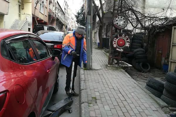 Lastikci Nuri Usta - Oto Tamirhanesi - İstanbul Bağcılar