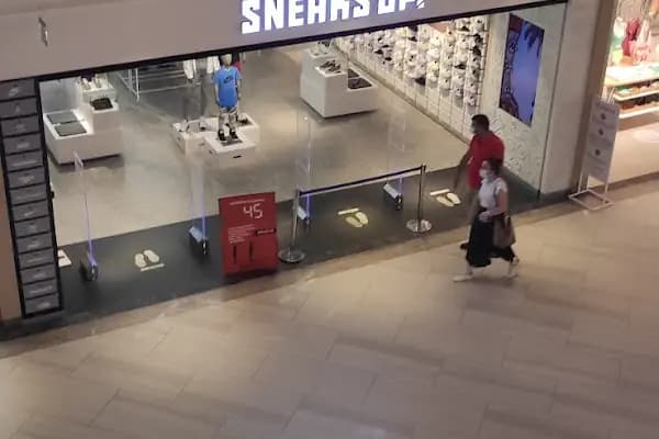Sneaks Up - Terracity Antalya Avm - Spor Giyim Mağazası - Antalya Finike