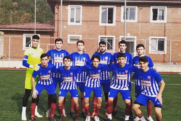 Şehit Asb. Ömer Halisdemir Spor Tesisi - Spor salonu - Kocaeli Başiskele