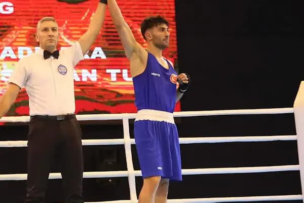 Efe Boks Spor Kulübü - Boks Salonu - Bursa Gürsu